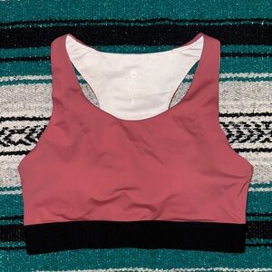 Senita Athletics *NWOT* Women's Sports Bra with Removable Pads